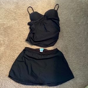 Spanx Assets Tankini set top is size large swim skirt size medium